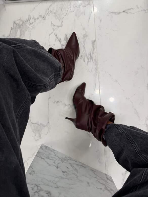 Boots Paseo claret