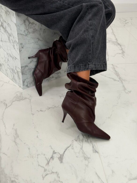 Boots Paseo claret
