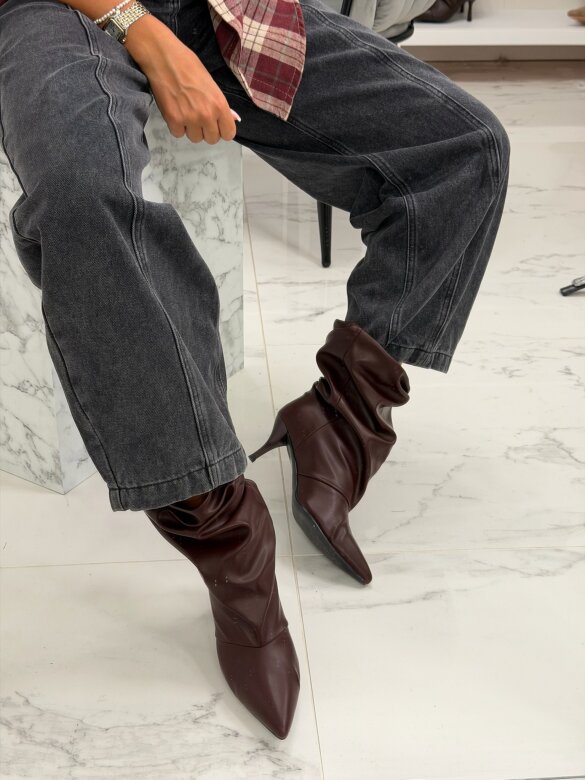 Boots Paseo claret