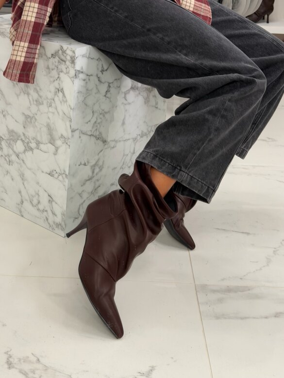 Boots Paseo claret