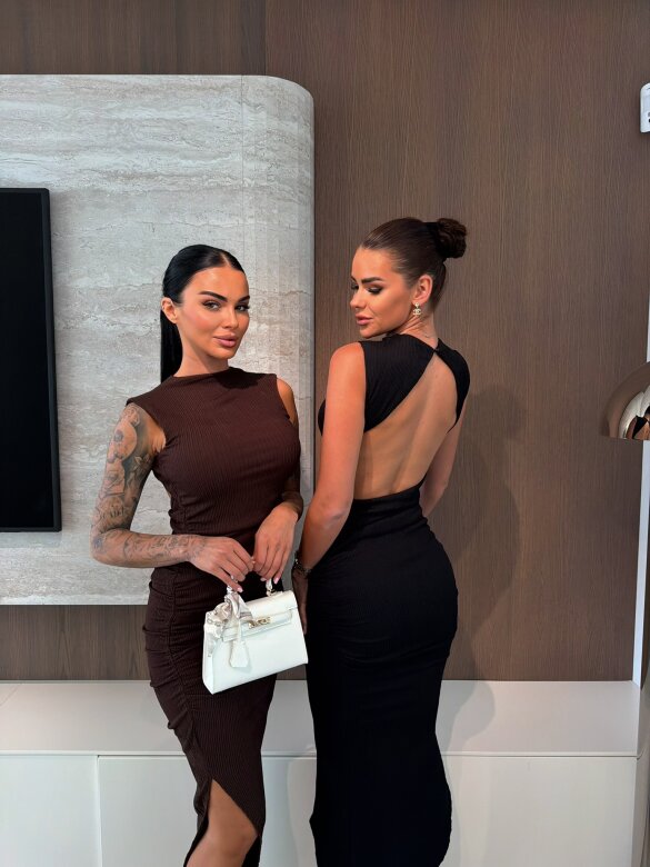 Sukienka Ravessia maxi czarna