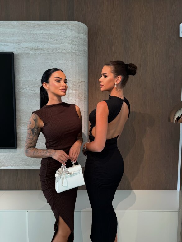 Sukienka Ravessia maxi czarna