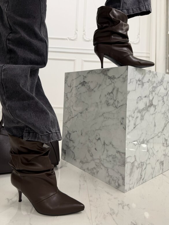 Boots Paseo chocolate