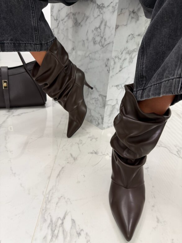 Boots Paseo chocolate