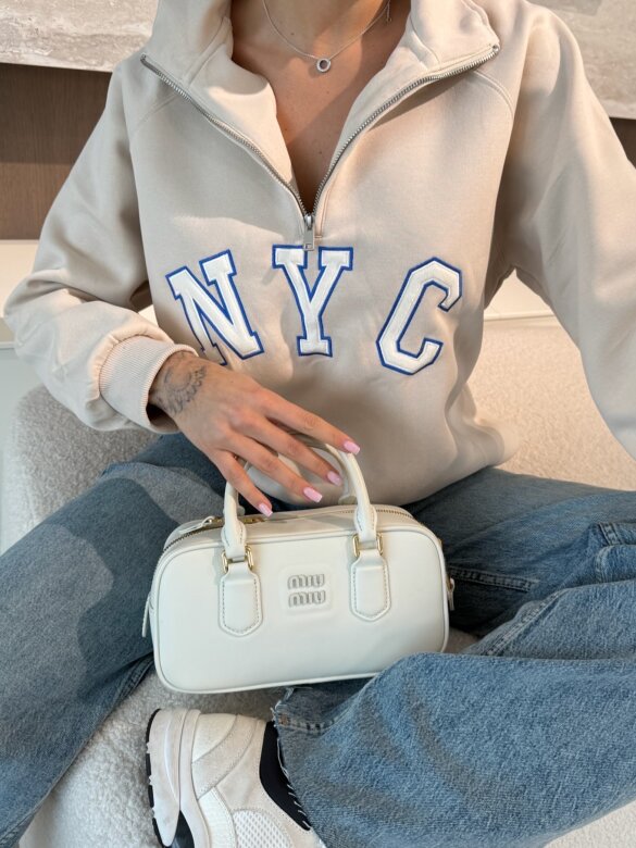 Bluza NYC jasnobeżowa