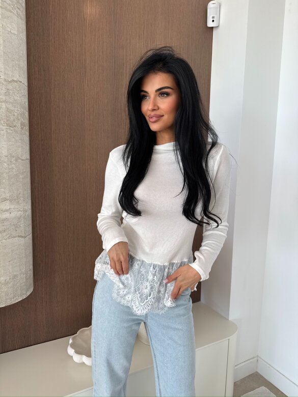 Bluzka Monevi z koronką biała