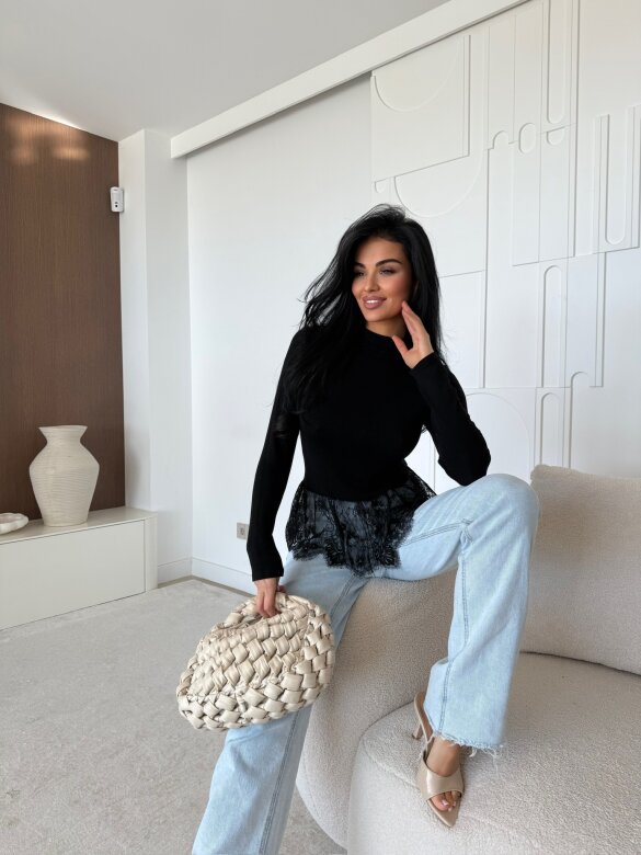 Bluzka Monevi z koronką czarna 