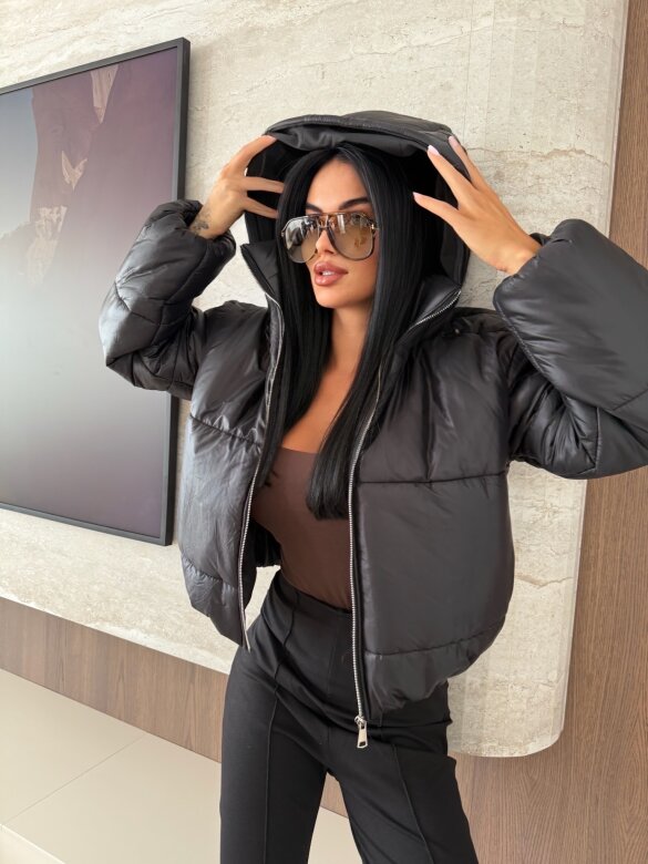 Kurtka Meadora short czarna 