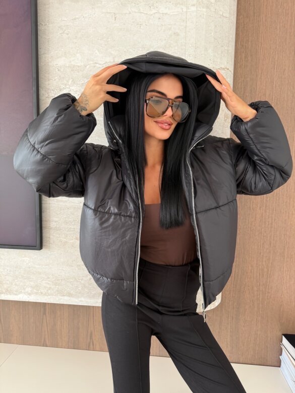 Kurtka Meadora short czarna 