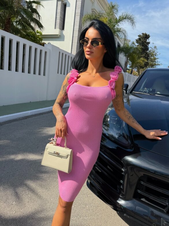 Sukienka Rosana mini w kwiaty różowa 