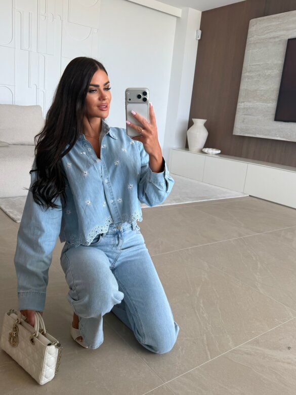 Koszula Modella jeans w kwiaty jasnoniebieska