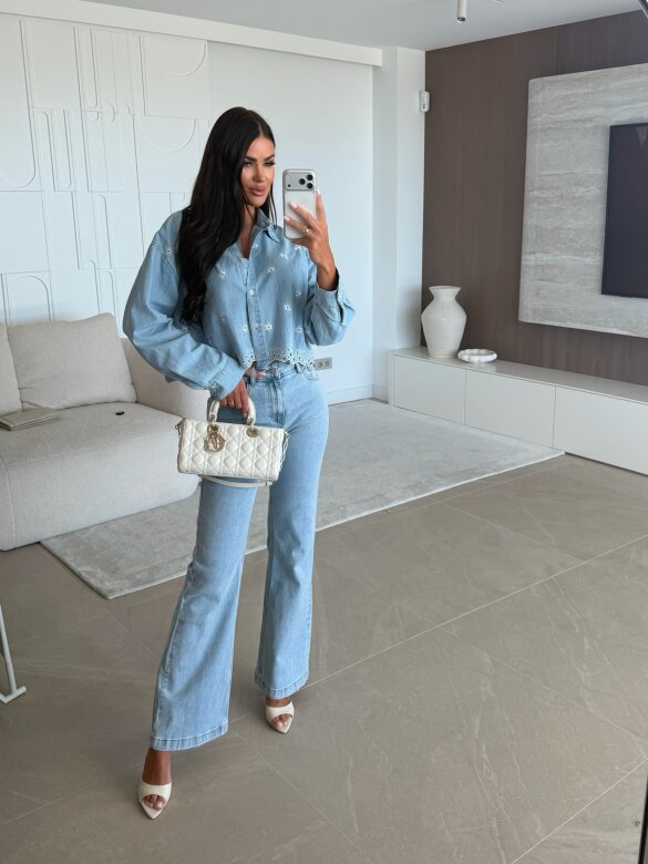 Koszula Modella jeans w kwiaty jasnoniebieska