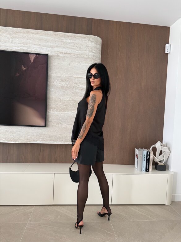 Bluzka Novera satynowa z koronką czarna