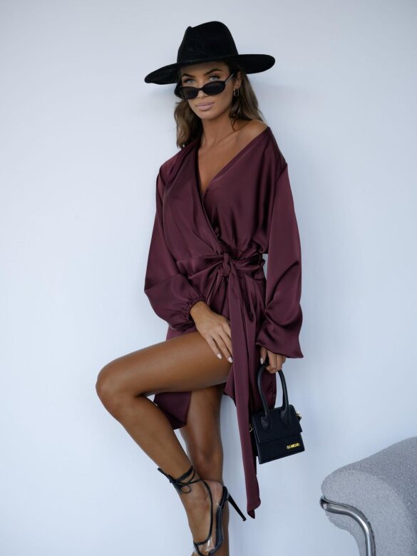 Dress Veloria with binding plum