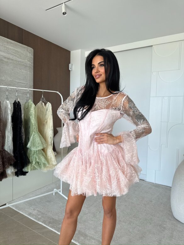 Sukienka Fresia koronkowa pudrowa 