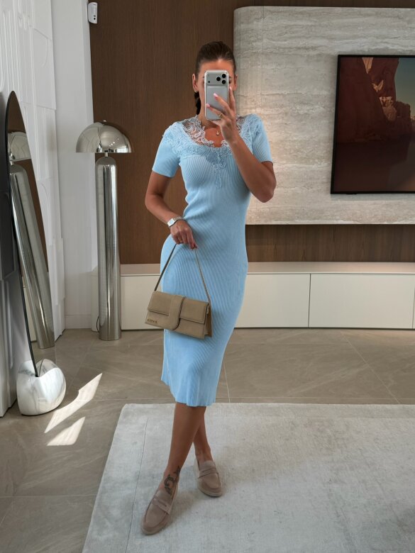 Sukienka Florique dzianinowa błękitna 