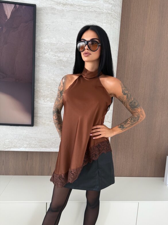 Bluzka Novera satynowa z koronką brązowa 