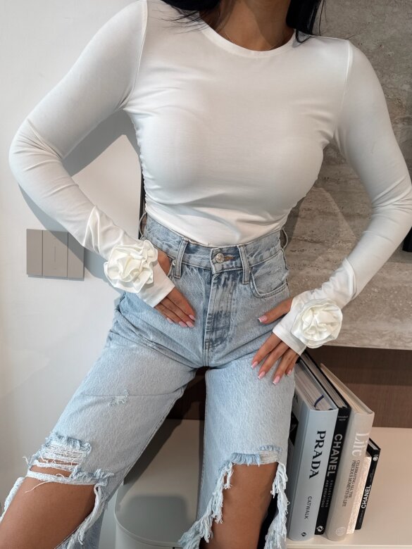 Bluzka Altiva z różami biała