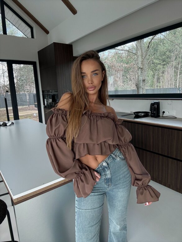 Blouse Romanza with viscose brown