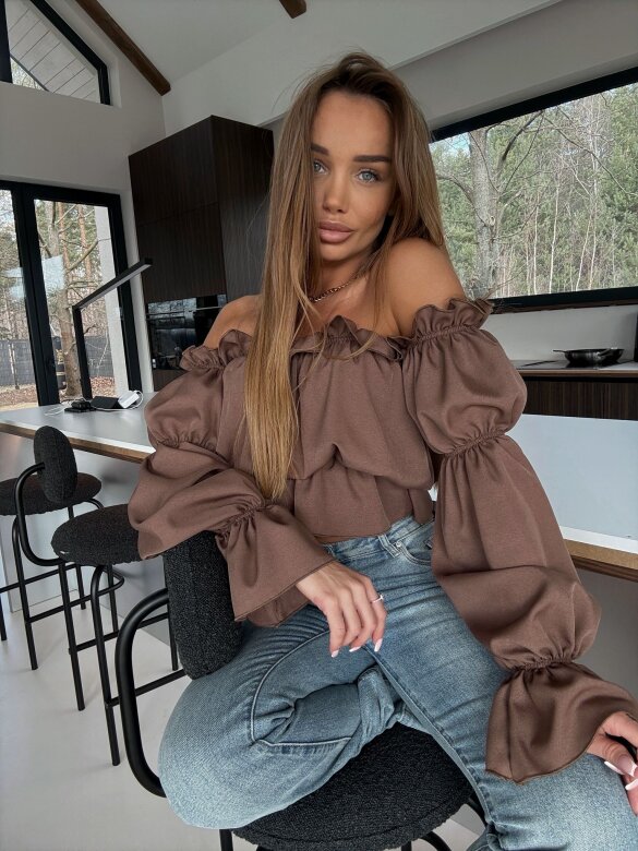 Blouse Romanza with viscose brown