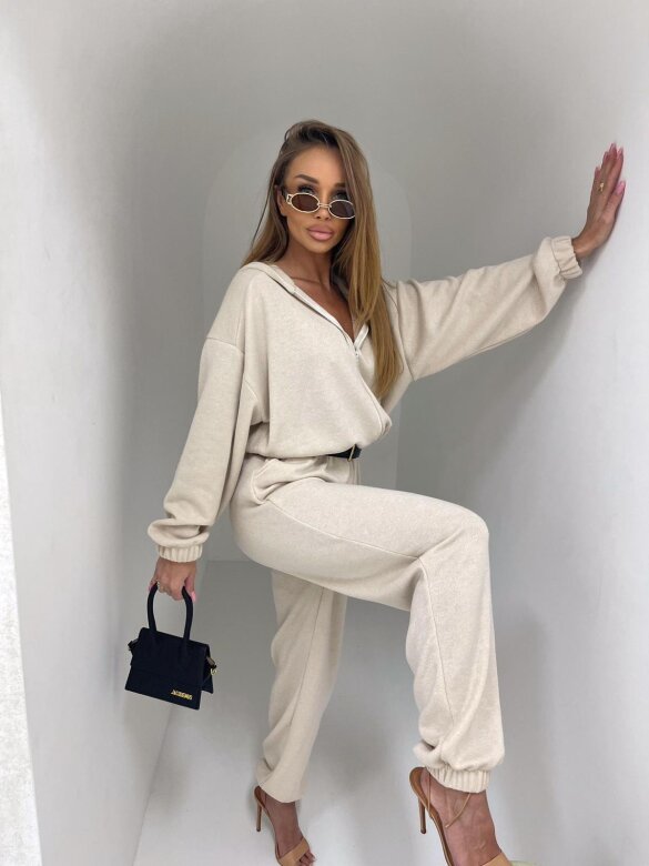 Kombinezon Lorisson z wełną jasnobeżowy 