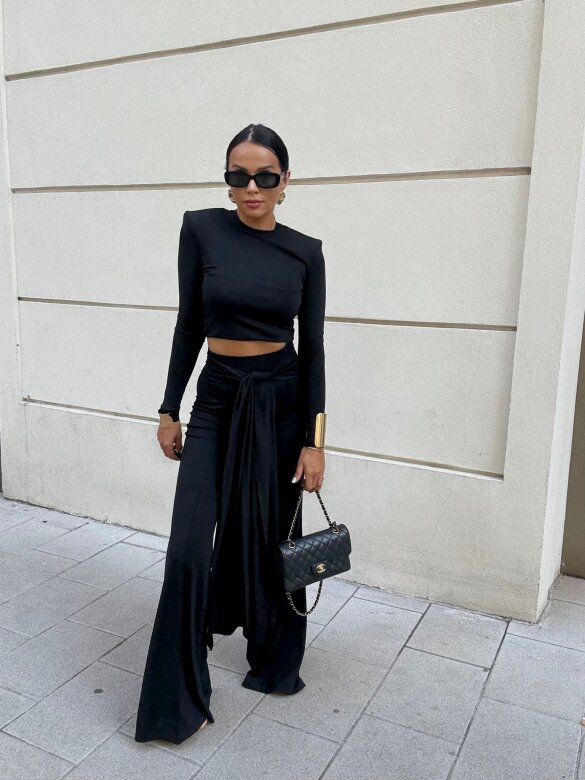 Bluzka Ridley short czarna