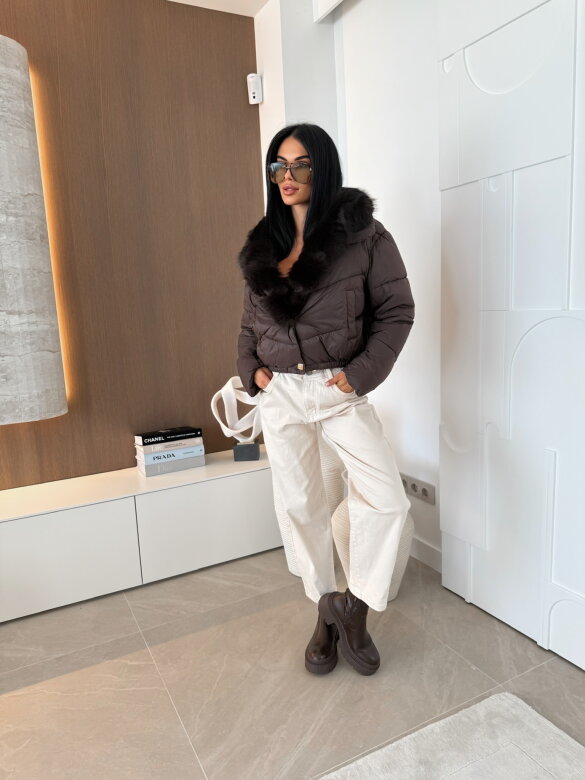 Kurtka Corvelli short czekoladowa