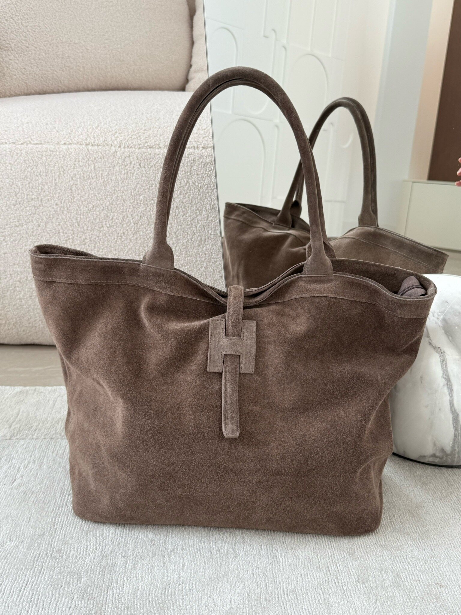 Torebka Poelle shopper zamszowa taupe