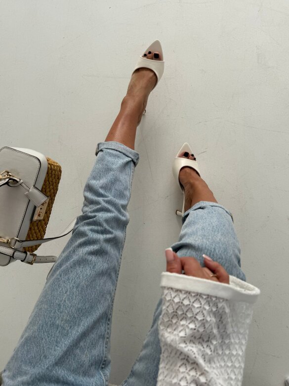 Klapki Posch na obcasie eko skóra białe