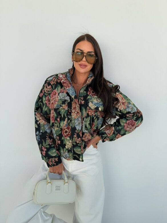 Kurtka Jardin short w kwiaty czarna
