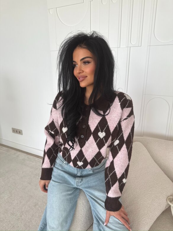 Sweter Pasion w serca czekoladowo-pudrowy