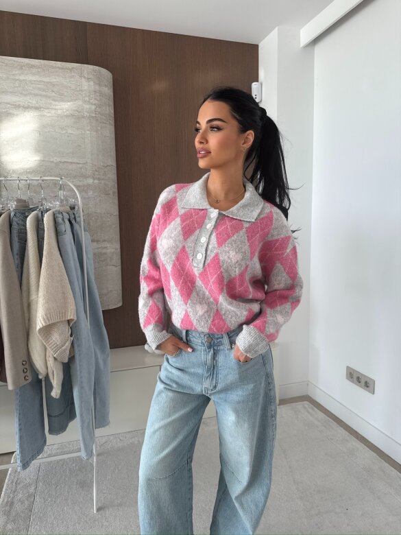 Sweter Pasion w serca szaro-różowy