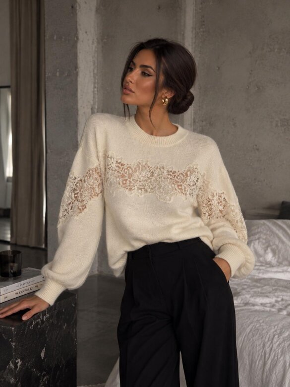 Sweter Vergazzo ecru 