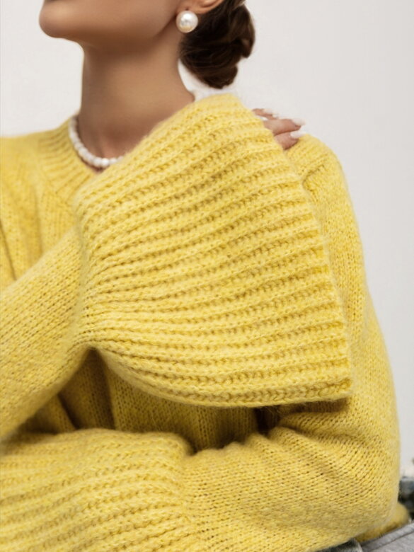 Sweater Virelle with wool lemon