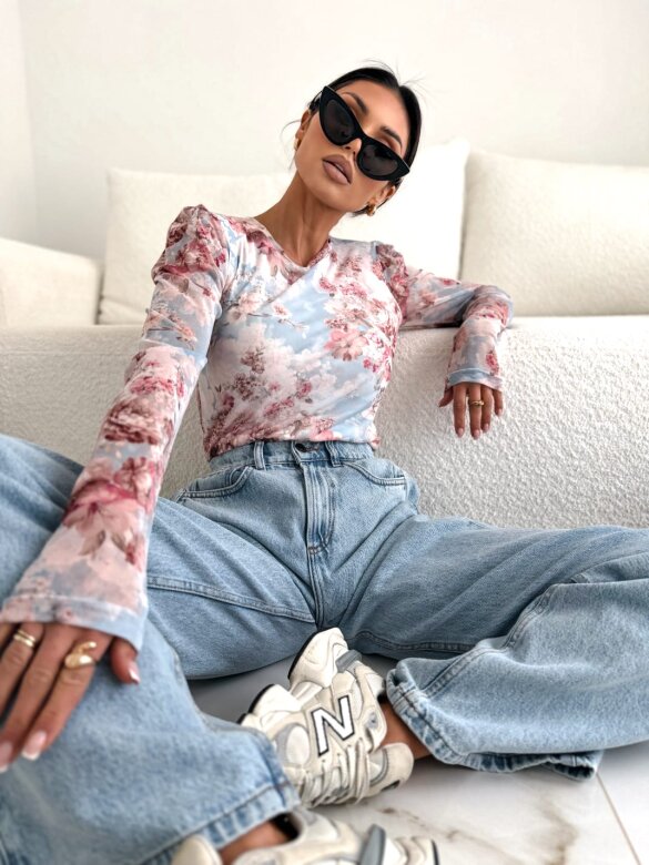 Bluzka Mary z siateczką niebiesko-pudrowa 