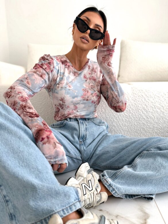 Bluzka Mary z siateczką niebiesko-pudrowa 