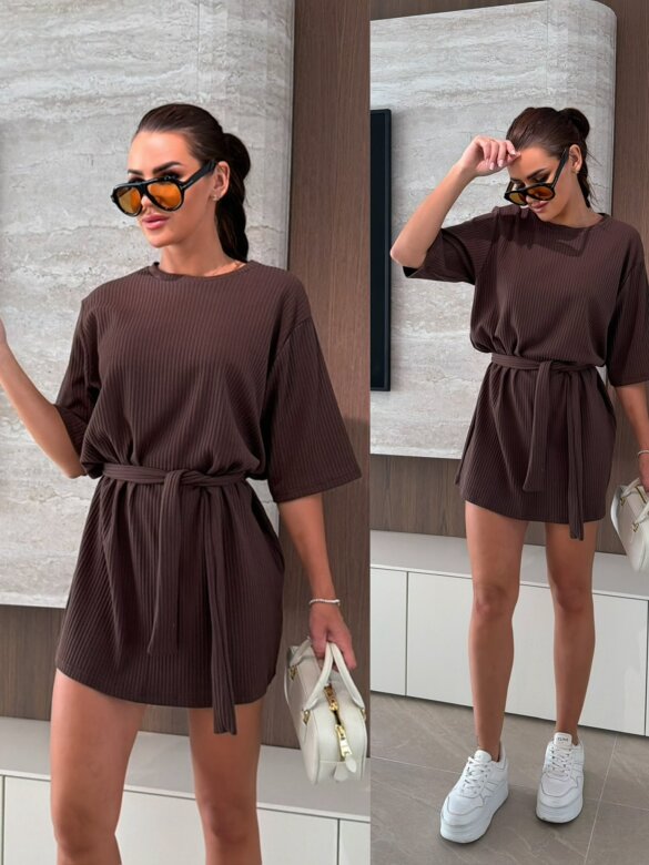 Sukienka Sellenies prążkowana czekoladowa 