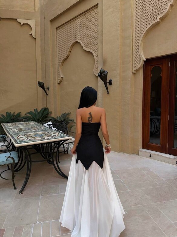 Sukienka Callister maxi czarno-biała 