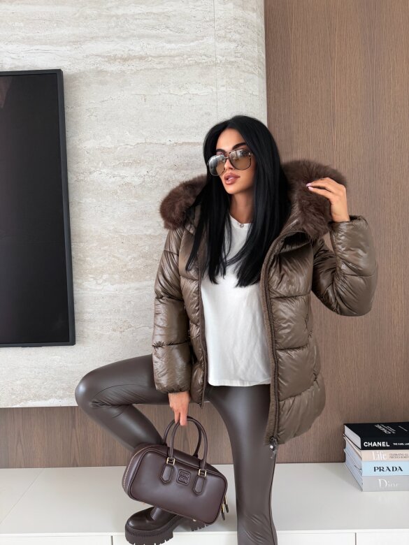 Kurtka Adelle błyszcząca czekoladowa 