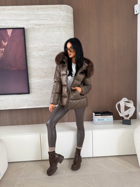 Kurtka Adelle błyszcząca czekoladowa 