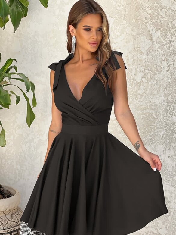 Sukienka Area mini czarna
