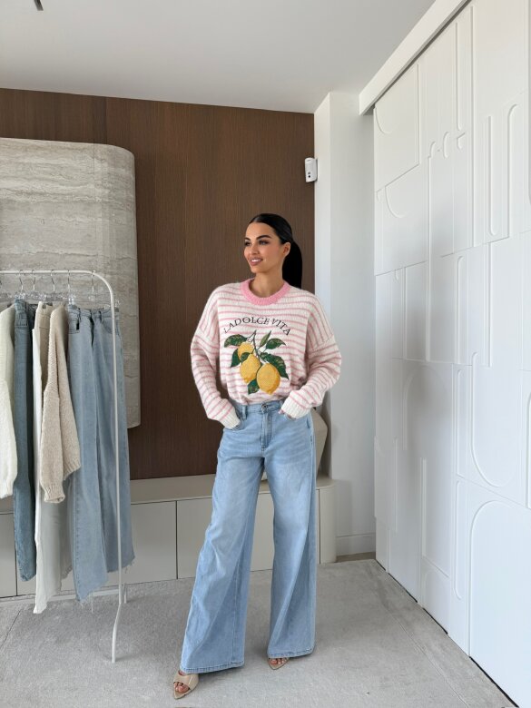 Sweter Dolce Vita w paski biało-pudrowy