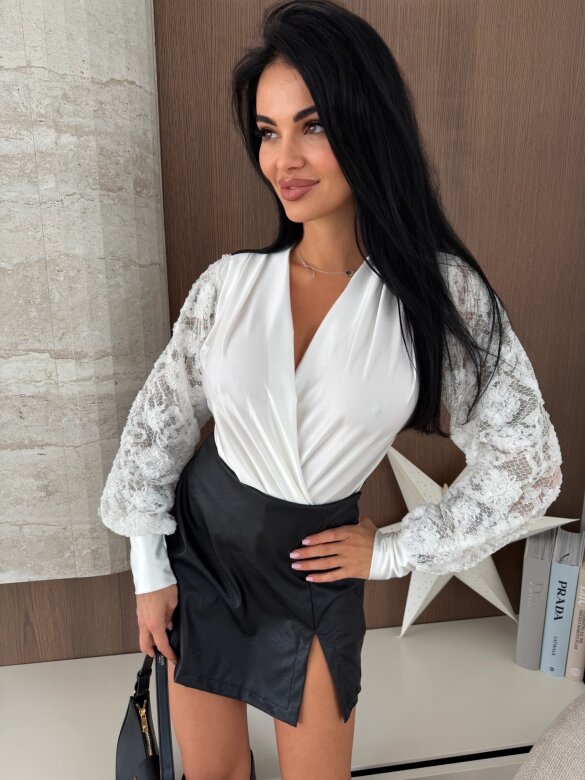 Body Celesse satynowe z koronką białe 