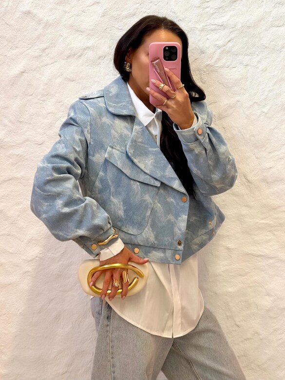 Kurtka Porter jeans dekatyzowana jasnoniebieska