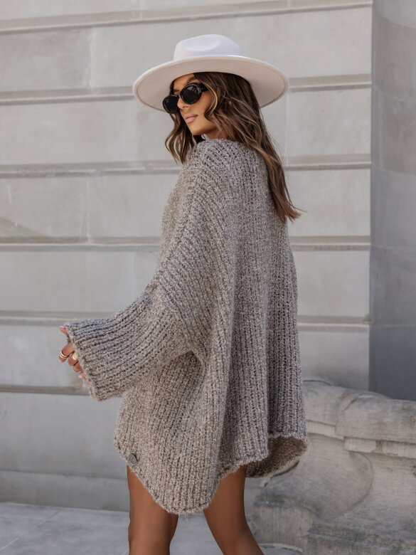 Sweter Niko oversize latte