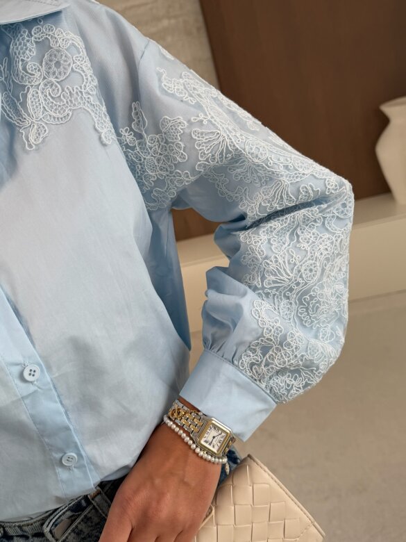 Koszula Ornella błękitna