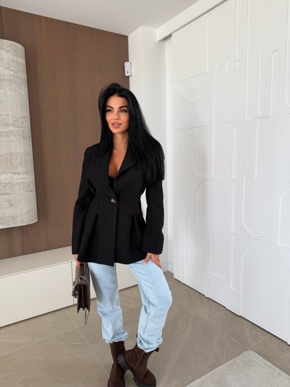 Marynarka Fluente taliowana czarna