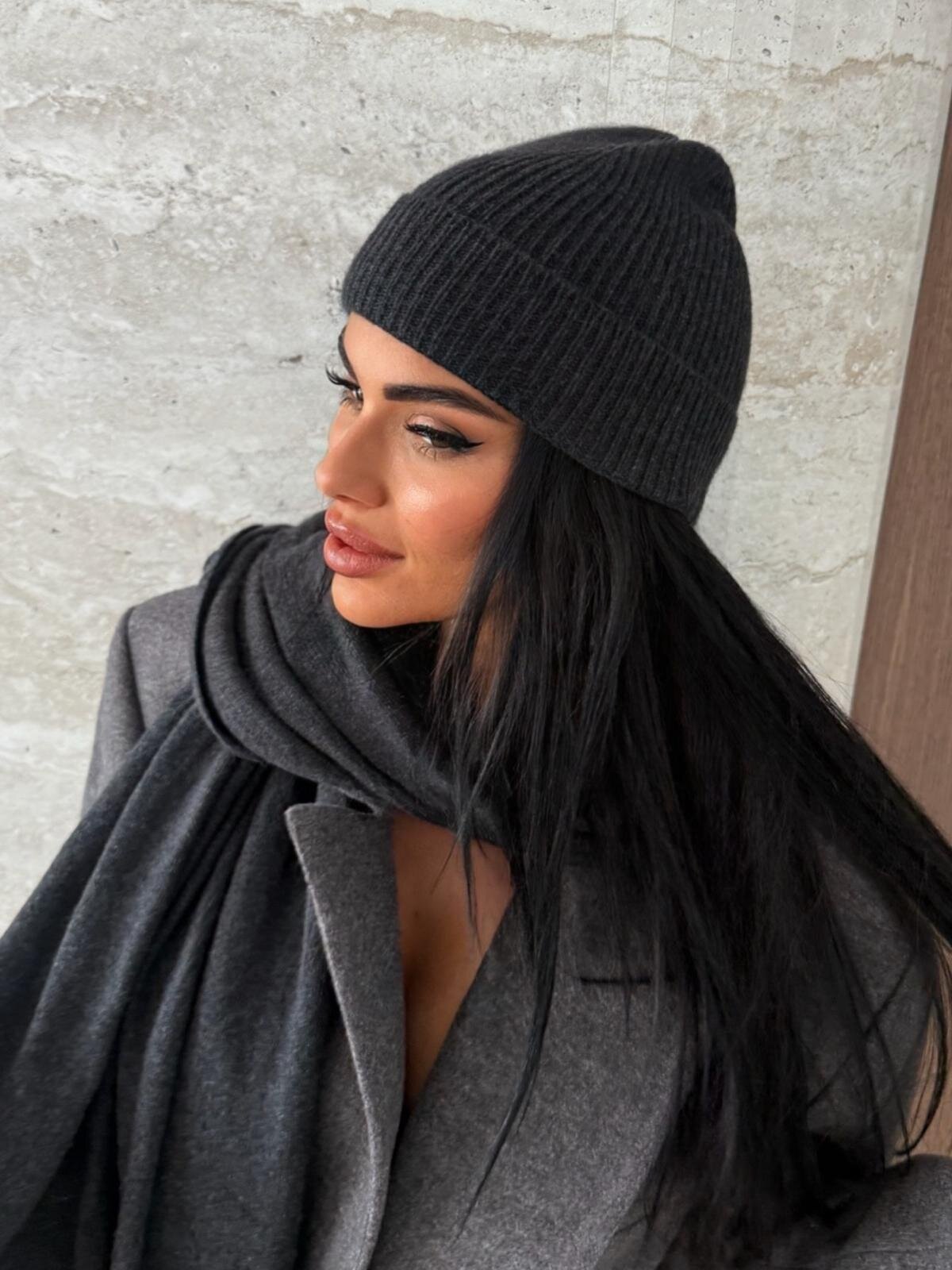 Czapka Cashmere z wełną i kaszmirem grafitowa