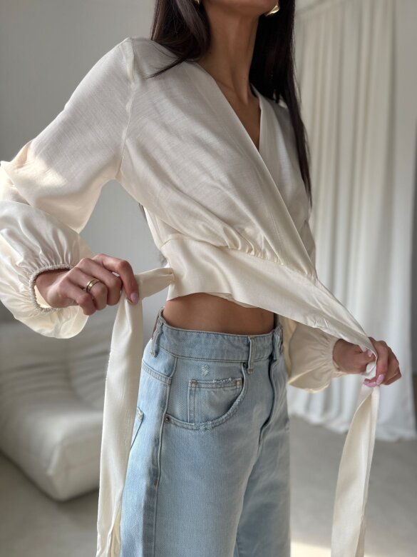 Bluzka Claresa jasnobeżowa 