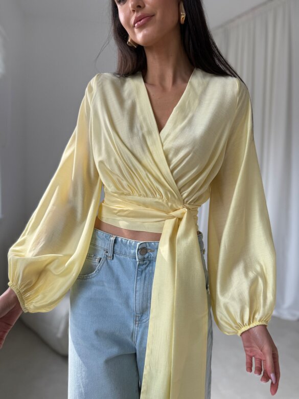 Blouse Claresa butter yellow